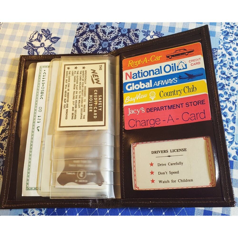 Vintage Tanners Council of America Genuine Glove Leather Woman’s Bifold Wallet